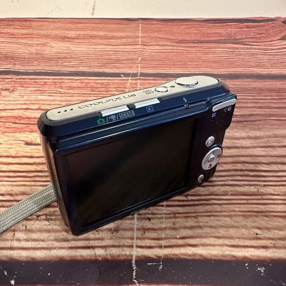Nikon Coolpix L18 8MP 3X Zoom Compact Digital Camera Blue - Parts
